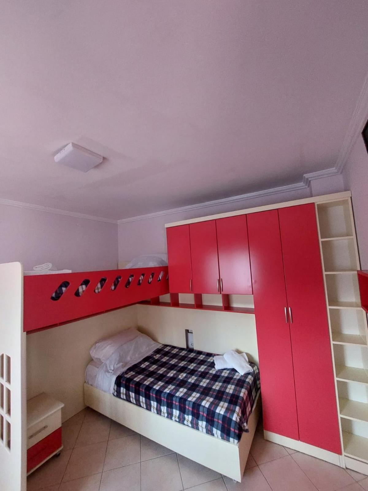 Gex Guest House Tirana Exterior photo