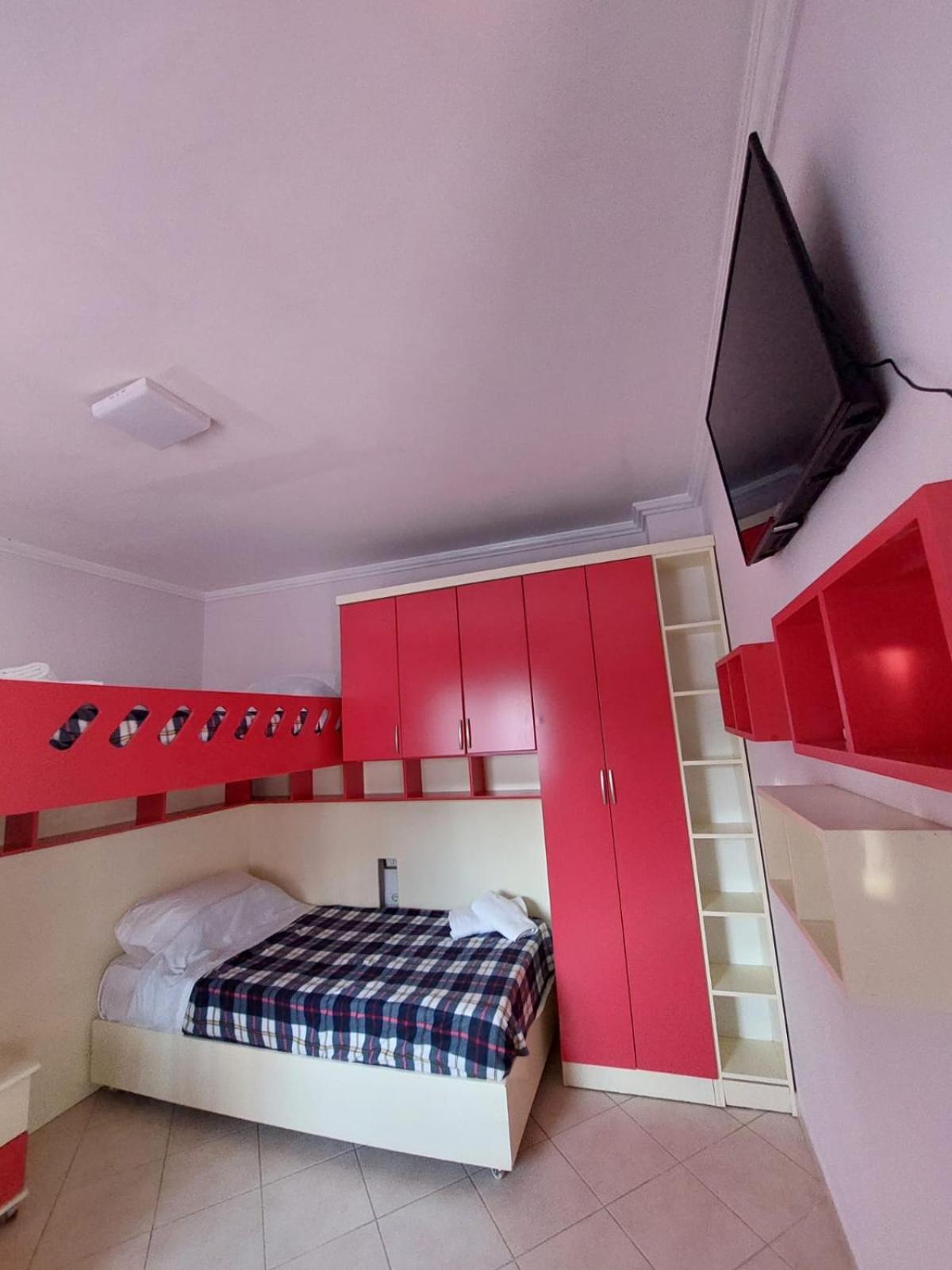 Gex Guest House Tirana Exterior photo