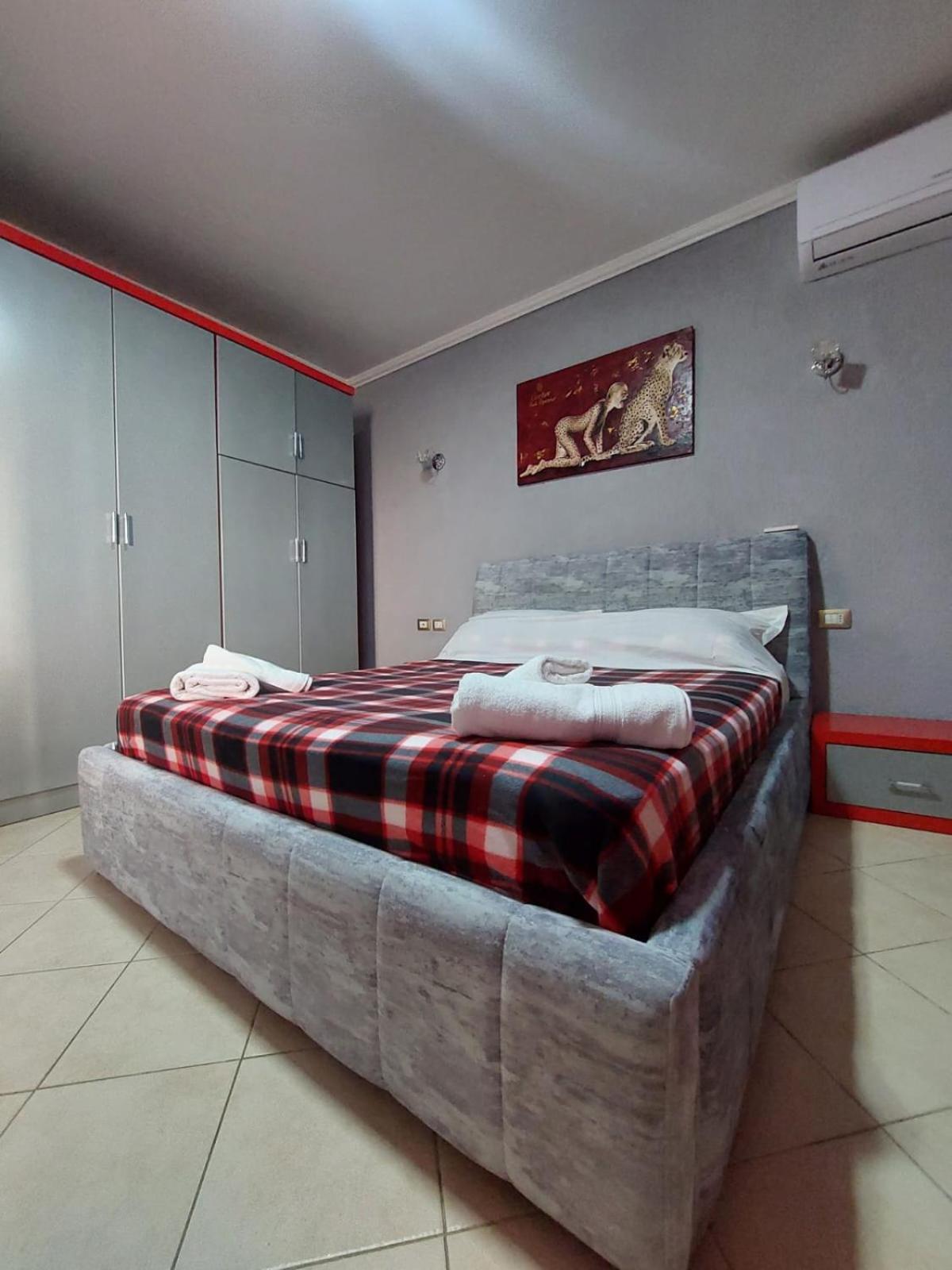 Gex Guest House Tirana Exterior photo